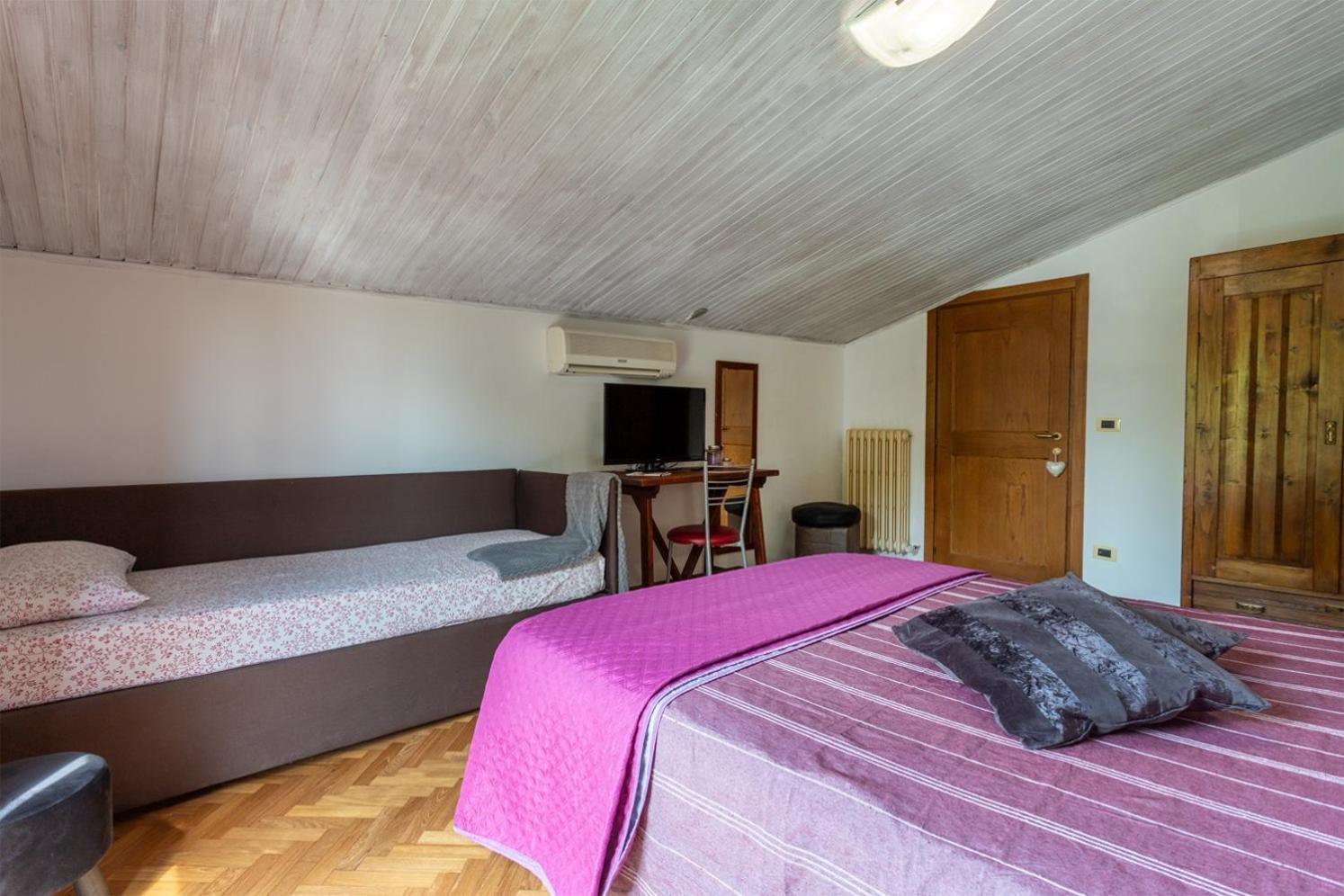 Maxi Paradiso - Guest House A Due Passi Dal Lago Trasimeno Torricella  Esterno foto